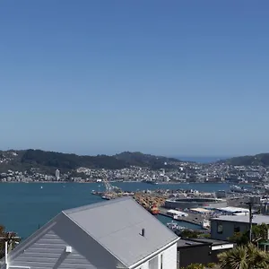 Khandallah Harbour View Bed & Breakfast Wellington
