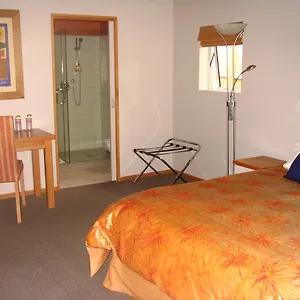 4* Bed & Breakfast Onuku
